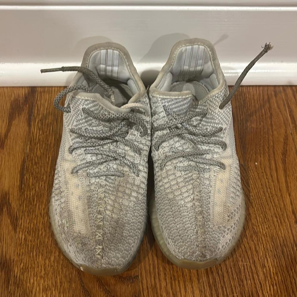 Boys Yeezy